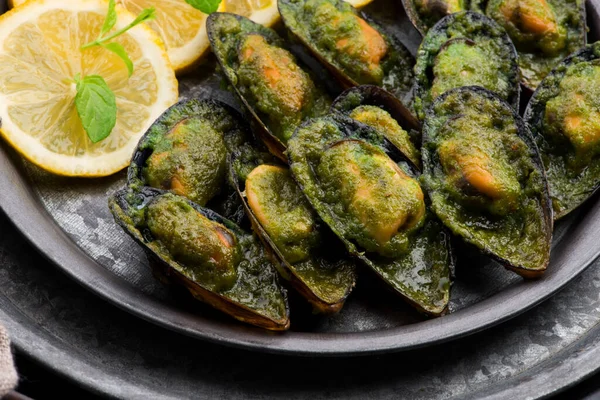 Mejillones Marisco Con Limón Ajo —  Fotos de Stock