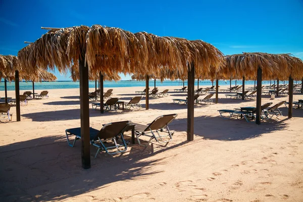 Empty egyptian beach — Stock Photo, Image