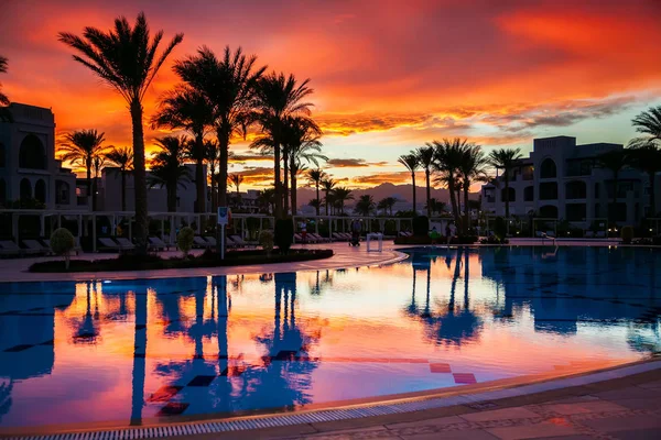 Sonnenuntergang im ägyptischen Hotel — Stockfoto