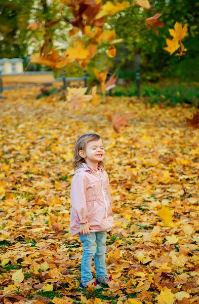 Laughing Little Girl Closed Eyes Maple Leaves Falling Her Autumn — Stock Photo, Image