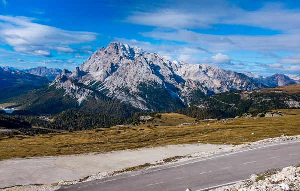 Alpdağları Panoramik Görünümü — Stok fotoğraf