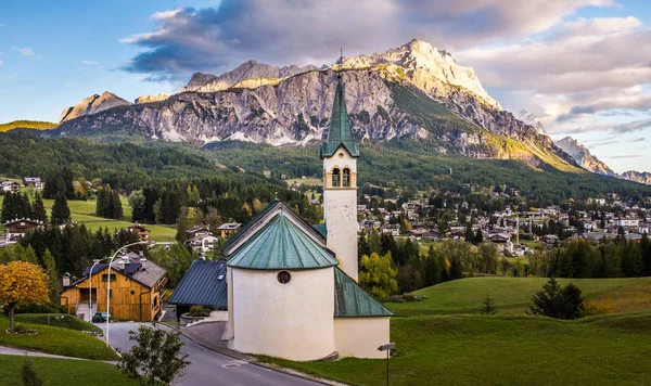 Pueblo Típico Los Alpes — Foto de Stock
