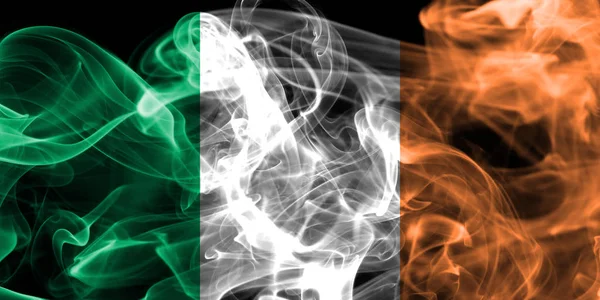 Irlanda Fumaça Bandeira Fundo Preto — Fotografia de Stock