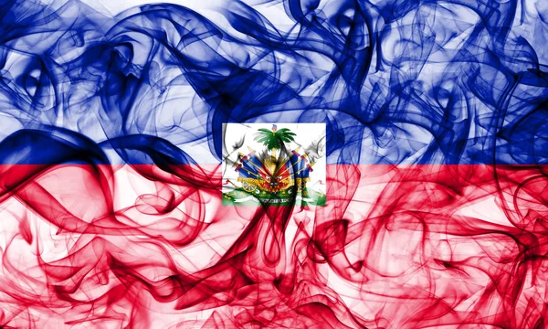 Bandeira Fumaça Haiti Fundo Branco — Fotografia de Stock