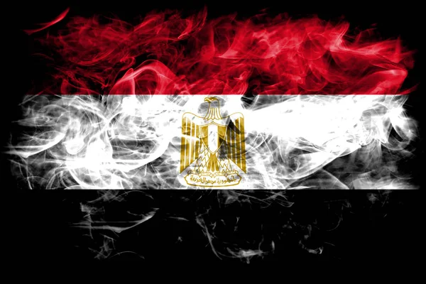 埃及在黑色背景上吸烟旗 — 图库照片