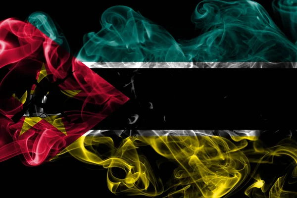 Мозамбикский Дымовой Флаг Черном Фоне — стоковое фото