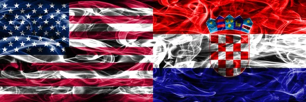 Amerika Birleşik Devletleri Hırvatistan Duman Yan Yana Yerleştirilmiş Kavramı Bayraklar — Stok fotoğraf