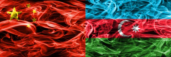 Китай Проти Азербайджану Дим Прапори Розміщені Поруч — стокове фото