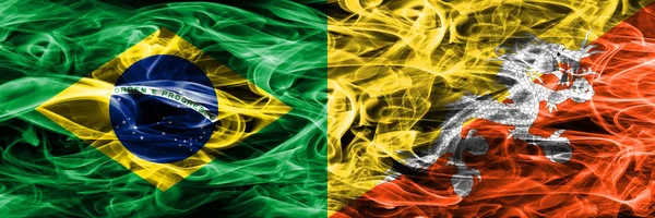 Бразилия Бутан Флаги Дыма Помещены Бок Бок — стоковое фото