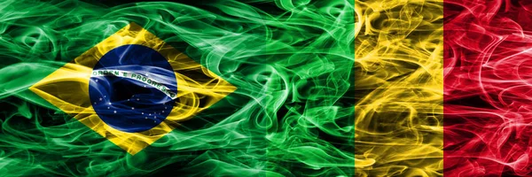 Brasilien Mali Rök Flaggor Placeras Sida Vid Sida — Stockfoto