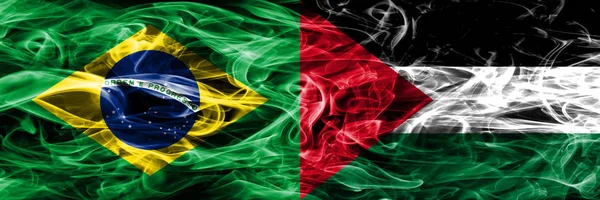 Бразилия Против Палестины Флаг Дыма Помещен Бок Бок — стоковое фото