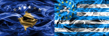 Kosova vs güney Kamerun duman bayrakları yan yana yerleştirilmiş