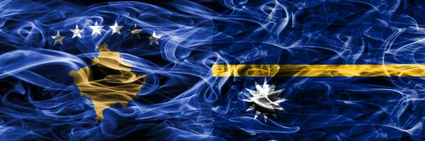Bandeiras Fumaça Kosovo Nauru Colocadas Lado Lado — Fotografia de Stock