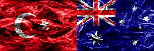 Bandiere Fumogene Turkey Australia Affiancate Bandiera Turca Australiana Insieme — Foto Stock