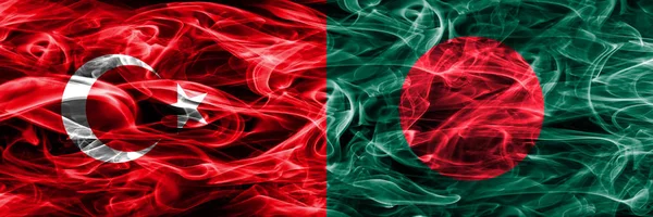 Bandiere Fumogene Turchia Bangladesh Affiancate Bandiera Turca Bangladesh Insieme — Foto Stock