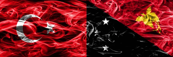 Bandiere Fumogene Turkey Papua Nuova Guinea Affiancate Bandiera Turca Papua — Foto Stock