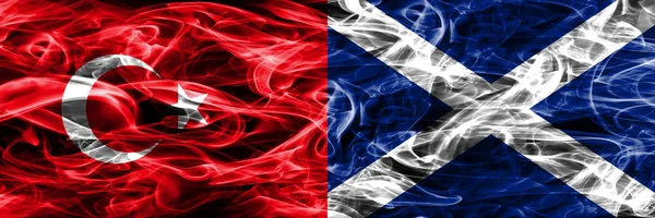 Banderas Humo Turquía Escocia Colocadas Una Lado Otra Bandera Turquía —  Fotos de Stock