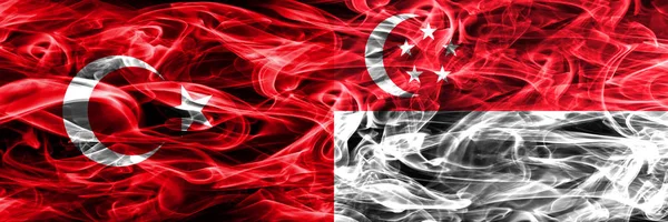 Bandiere Fumogene Turkey Singapore Affiancate Bandiera Turca Singapore Insieme — Foto Stock