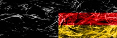 Almanya vs zzz Almanya bayrakları yan yana yerleştirilmiş duman. Almanca ve zzz Almanya bayrağı birlikte