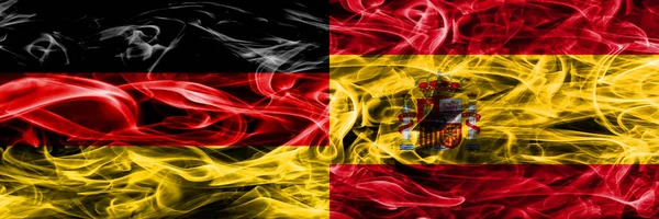 Tyskland Spanien Rök Flaggor Placeras Sida Vid Sida Tyska Och — Stockfoto