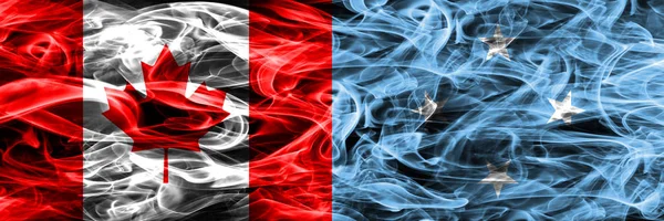 Bandiere Fumo Canada Micronesia Affiancate Bandiera Canadese Micronesia Insieme — Foto Stock