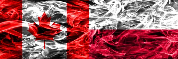 Canada Polonia Steaguri Fum Plasate Una Lângă Alta Drapelul Canadei — Fotografie, imagine de stoc