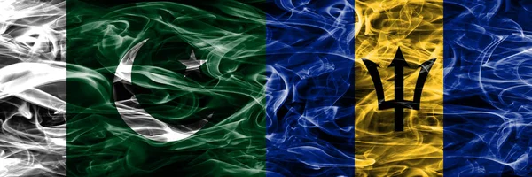 Пакистану Проти Барбадос Дим Прапори Розміщені Поруч Товста Кольорові Шовковистою — стокове фото