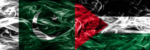 Pakistan Palestina Rök Flaggor Placeras Sida Vid Sida Tjock Färgad — Stockfoto
