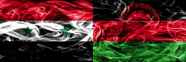 Συρία Μαλάουι Καπνίζουν Σημαίες Που Τοποθετούνται Δίπλα Δίπλα Χοντρό Χρωματιστό — Φωτογραφία Αρχείου