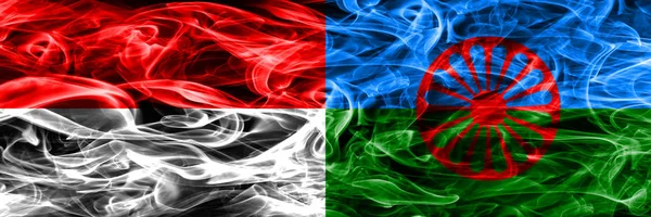 Ινδονησία Gipsy Καπνίζουν Σημαίες Που Τοποθετούνται Δίπλα Δίπλα Χοντρό Χρωματιστό — Φωτογραφία Αρχείου