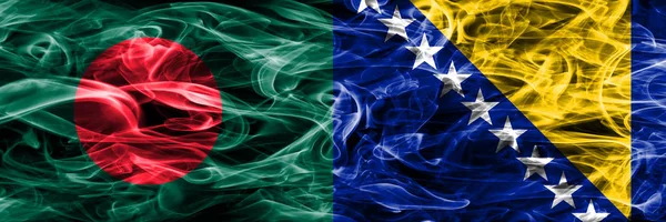 Bangladesh Bosnia Erzegovina Bandiere Fumogene Affiancate Bandiere Fumo Seta Colorate — Foto Stock