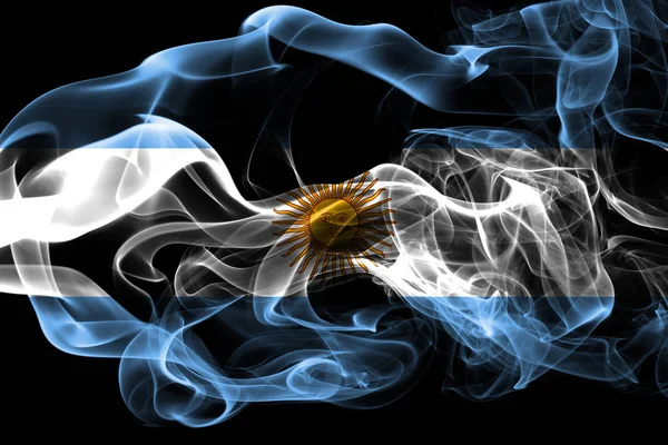 阿根廷国旗由黑色背景上的有色烟雾制成 抽象丝质波浪背景 — 图库照片