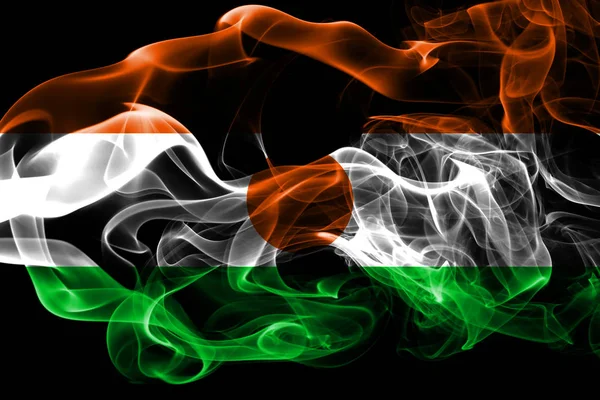Nationalflagge Nigers Aus Farbigem Rauch Isoliert Auf Schwarzem Hintergrund Abstrakte — Stockfoto
