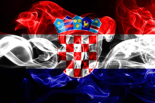 크로아티아의 연기가 배경에 고립에서 — 스톡 사진