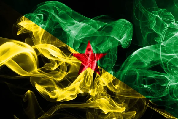 Franska Guyana Flagga Tillverkad Färgad Rök Isolerad Svart Bakgrund — Stockfoto