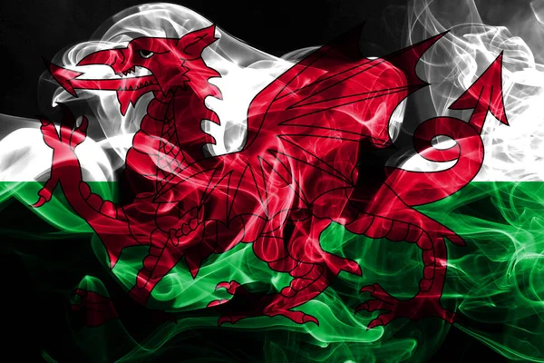 Nationale Vlag Van Wales Gemaakt Van Gekleurde Rook Geïsoleerd Zwarte — Stockfoto