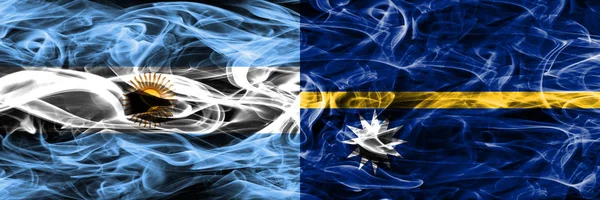 Bandeiras Fumaça Argentina Nauru Colocadas Lado Lado Bandeiras Fumaça Sedosa — Fotografia de Stock