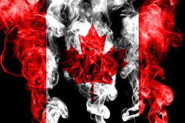 Kanada ulusal bayrak renkli duman siyah arka plan üzerine izole yapılmış