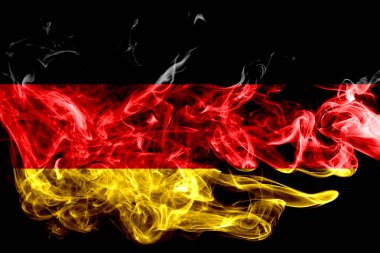 Almanya'nın ulusal bayrak renkli duman siyah arka plan üzerine izole yapılmış. Soyut ipeksi dalga arka plan.