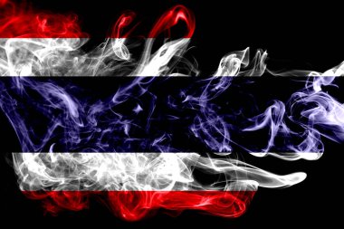 Tayland ulusal bayrak renkli duman siyah arka plan üzerine izole yapılmış. Soyut ipeksi dalga arka plan.