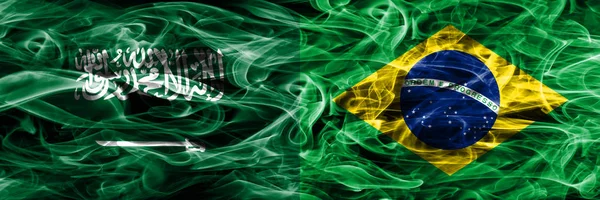 Arábia Saudita Brasil Bandeiras Fumaça Colocadas Lado Lado Bandeiras Fumo — Fotografia de Stock