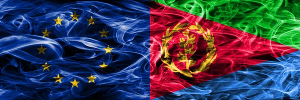 Yan Yana Yerleştirilmiş Avrupa Birliği Eritre Renkli Kavramı Duman Bayrakları — Stok fotoğraf