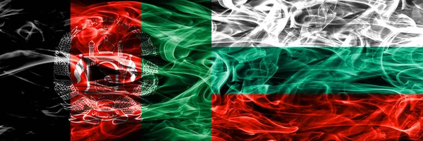 Afghanistan Bulgarien Rauchfahnen Nebeneinander Platziert Dicke Seidige Rauchfahnen Aus Afghanistan — Stockfoto