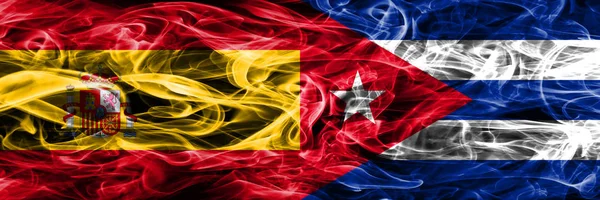 Ισπανία Κούβα Καπνίζουν Σημαίες Που Τοποθετούνται Δίπλα Δίπλα Χοντρό Χρωματιστό — Φωτογραφία Αρχείου