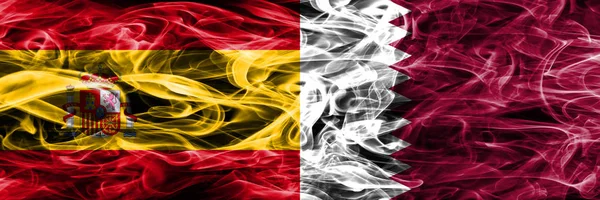 Spanyolország Katar Füst Zászlók Egymás Mellé Vastag Színes Füst Zászlói — Stock Fotó