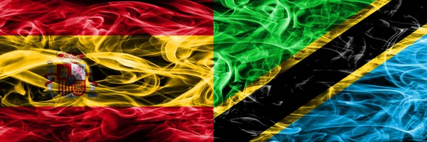 Іспанії Проти Танзанії Дим Прапори Розміщені Поруч Товста Кольорові Шовковистою — стокове фото