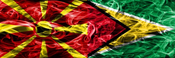 Makedonie Guyana Barevné Koncepce Kouře Příznaky Umístěny Vedle Sebe — Stock fotografie