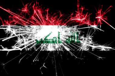 Irak bayrağı köpüklü havai fişekler. Yeni yıl 2019 ve Noel partisi konsepti