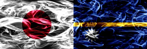 Япония Против Дымовых Флагов Науру — стоковое фото