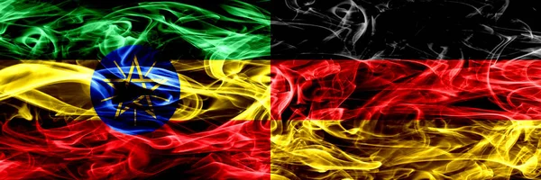 Äthiopien Gegen Deutschland Deutsche Bunte Rauchfahnen Nebeneinander — Stockfoto